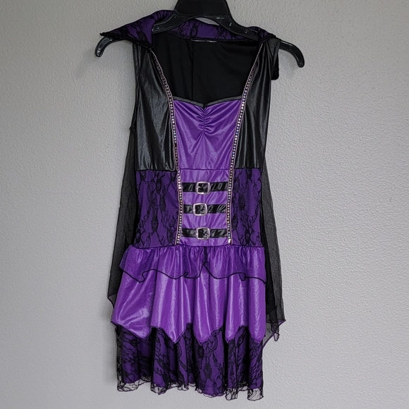 Wicked Beauty Teen Halloween Costume/Check measure. size tag was cut off. - Picture 2 of 13